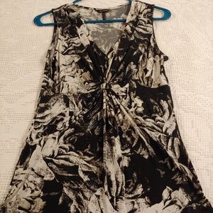 Sleeveless Daisy Fuentes Blouse size Small